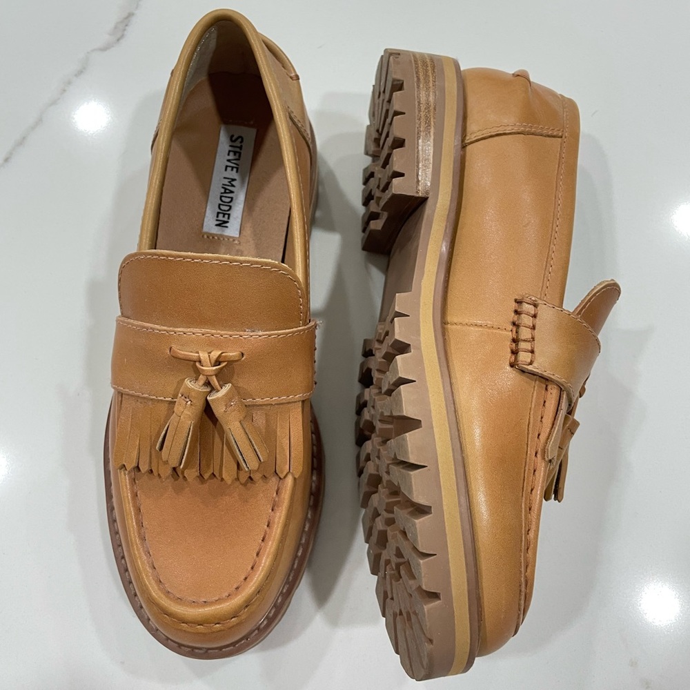 Steve Madden Tan Leather Tassel Loafers